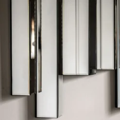 Almada Mirror
