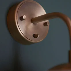 Pilar 1 Light Brass Wall Bracket