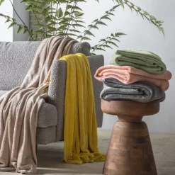 Rolled Flannel Fleece Pale Green